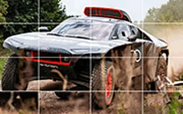 Audi RS Q Dakar Rally Slide