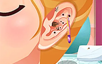 Blonde Sofia: Ear Cleaning game preview